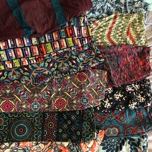 12 pairs of Lularoe leggings